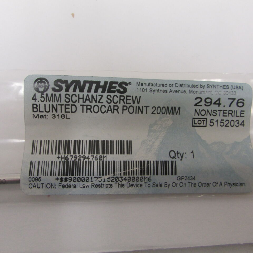 294.76 - SYNTHES - 4.5mm schanz screw blunted trocar point 200mm, () - ( Expiry Date: EACH )