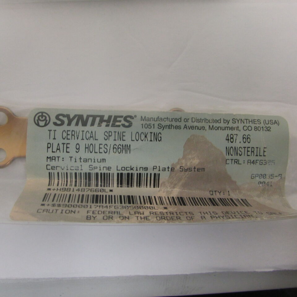 487.66 - SYNTHES - ti cervical spine locking plate 9 holes/66mm, () - ( Expiry Date: EACH )