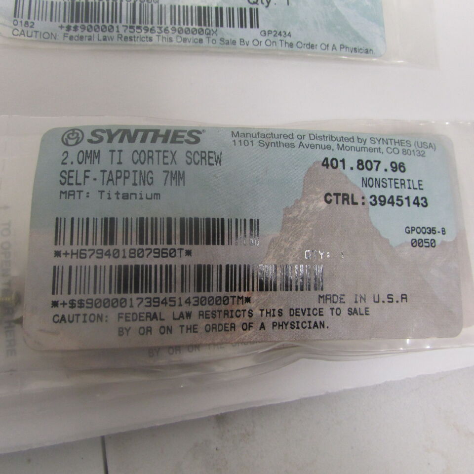 401.807.96 - SYNTHES - 2.0mm ti cortex screw self-tapping 7mm, () - ( Expiry Date: EACH )