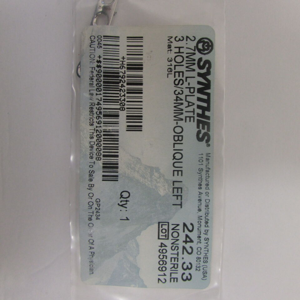 242.33 - SYNTHES - 2.7mm lplate 3 h 44mm oblique left, () - ( Expiry Date: EACH )