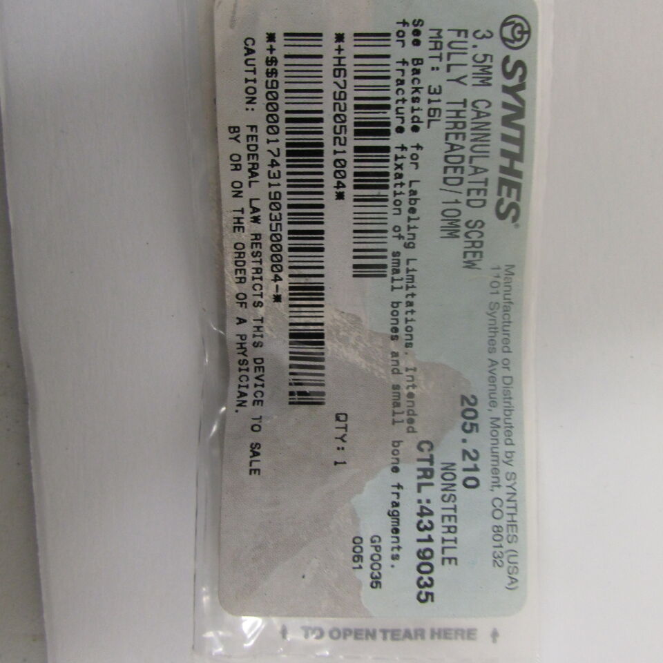 205.21 - SYNTHES - 3.5mm cannulated screw fully threaded/10mm, () - ( Expiry Date: EACH )