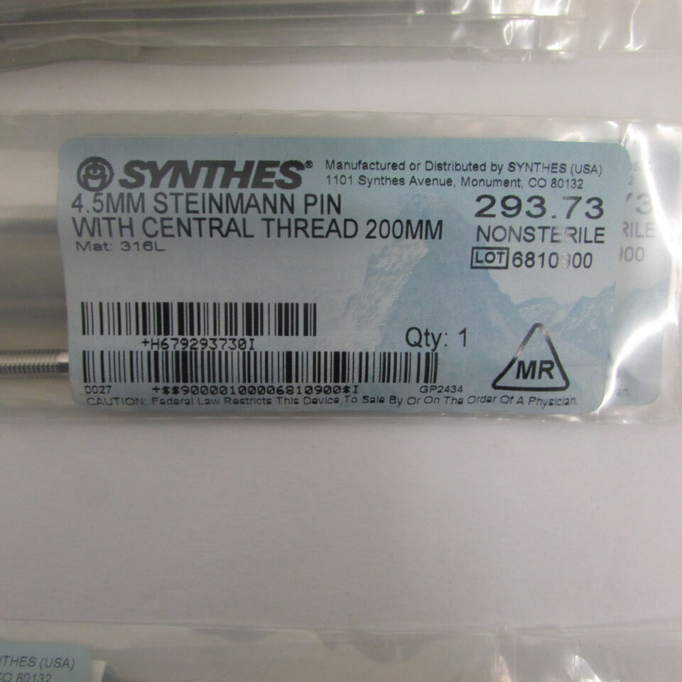 293.73 - SYNTHES - 4.5mm steinmann pin with central thread 200mm, () - ( Expiry Date: EACH )