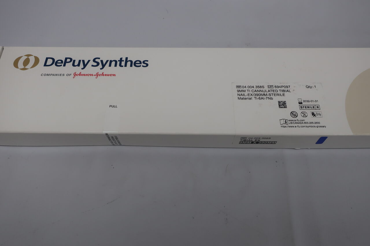 04.004.358S - SYNTHES - EXPert Nail 9MM TI CANNULATED TIBIAL NAIL-EX/390MM-STERILE, (box/1) - ( Expiry Date: 2032-01-31 )