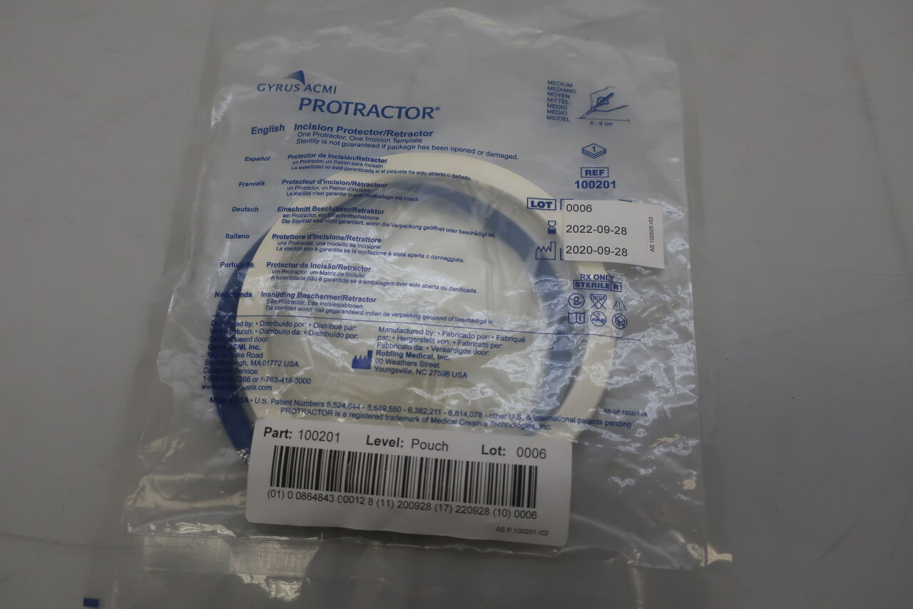 100201 - GYRUS - Gyrus ACMI Protractor Single-Use Incision Protector, Medium, 5 to 9 cm Incision, (EA) - ( Expiry Date: 2022-08-03 )