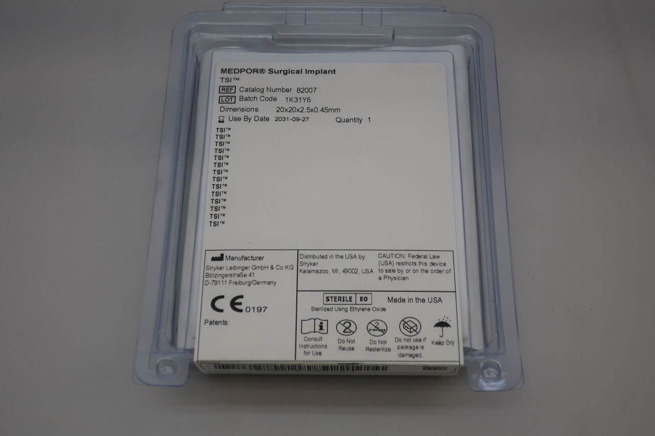 82007  -  STRYKER  -  Medpor Surgical Implant TSI 20mm x 20mm
 , (  )  -  ( Expiry Date : 2031-09-27 )