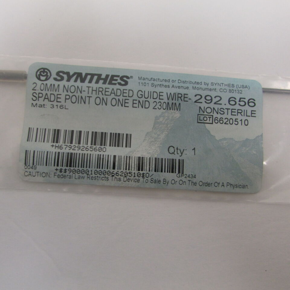 292.656 - SYNTHES - 2.0mm non-threaded guide wire-spade point on one end 230mm, (EA) - ( Expiry Date: N/A )