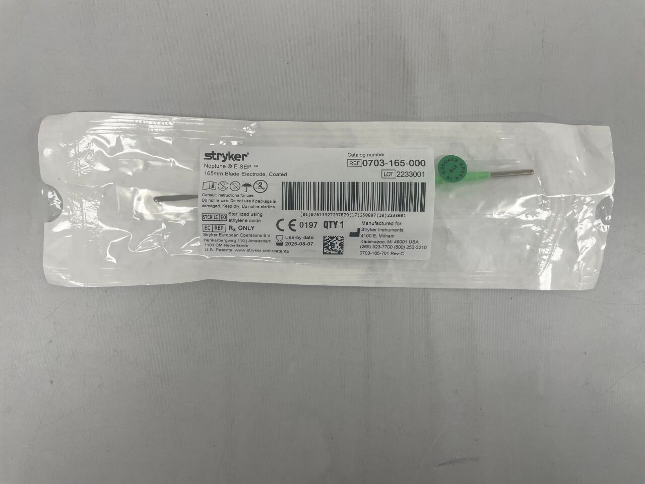 0703-165-000  -  STRYKER  -  Neptune E-SEP, Open-surgery electrosurgical handpiece/electrode, monopolar, 165mm Blade Electrode , ( EA )  -  ( Expiry Date : 2025-08-07 )