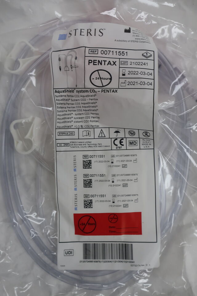 711551 - STERIS - AquaShield system CO2, Pentax, Water bottle system, 152cm connection tube, (EA) - ( Expiry Date: 2023-06-07 )