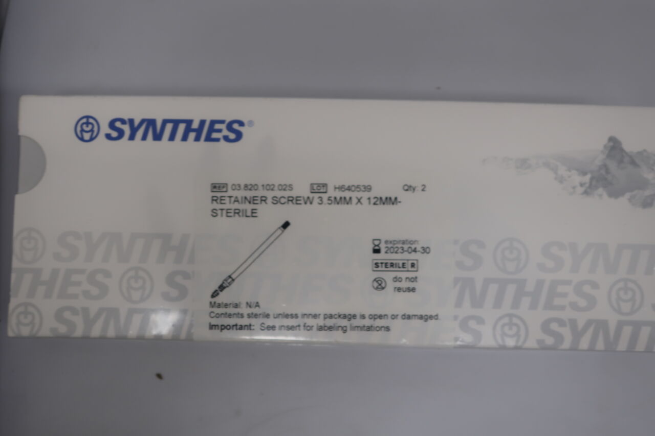 03.820.102.02S - SYNTHES - RETAINER Screw 3.5MM x 12mm, (BX/1) - ( Expiry Date: 2023-04-30 )