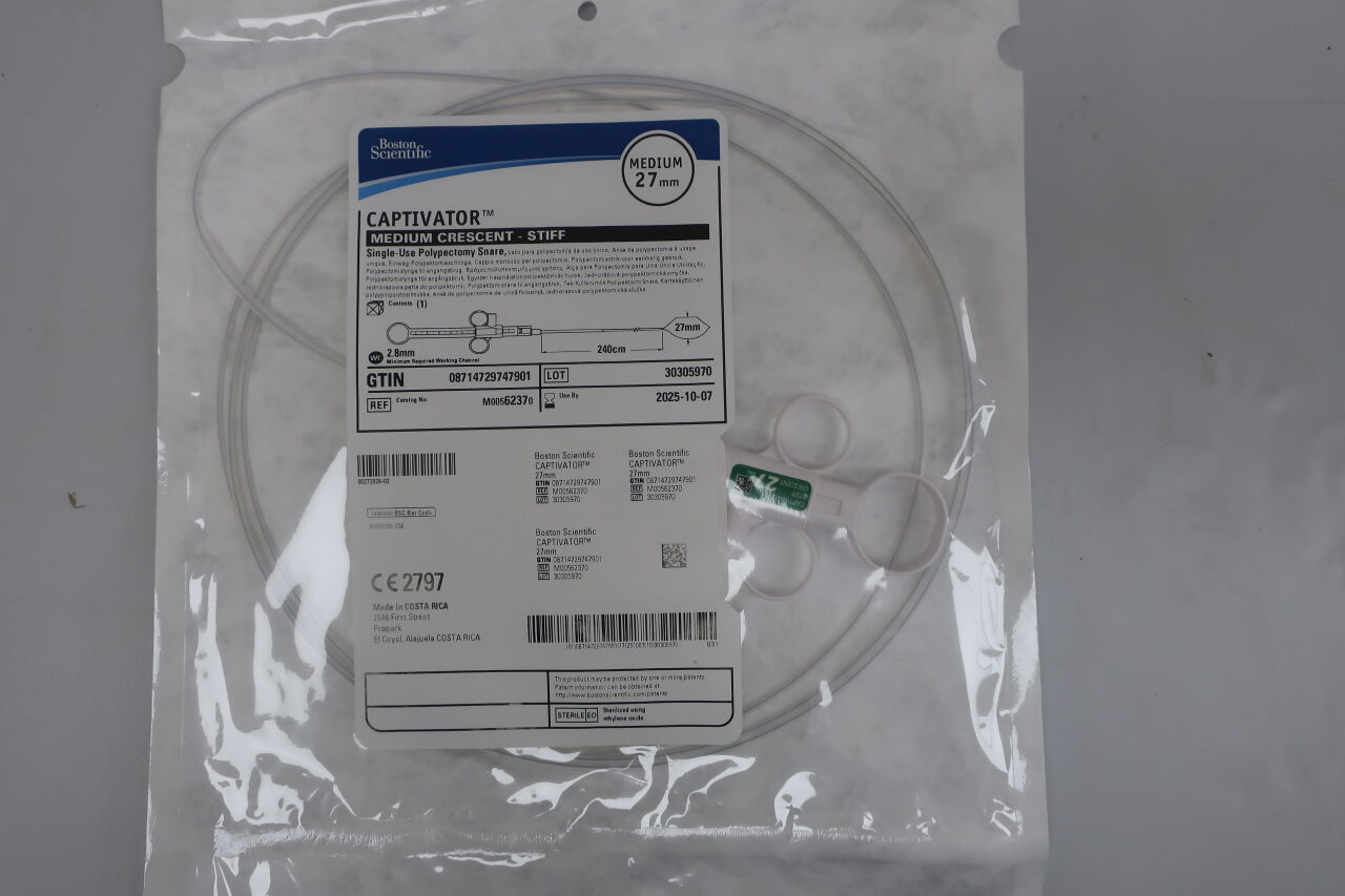 6237 - 波士頓科學 - 中型新月形硬質捕獲器；一次性息肉切除圈套器；中號 27 毫米，（EA）-（有效期至：2025-10-07）