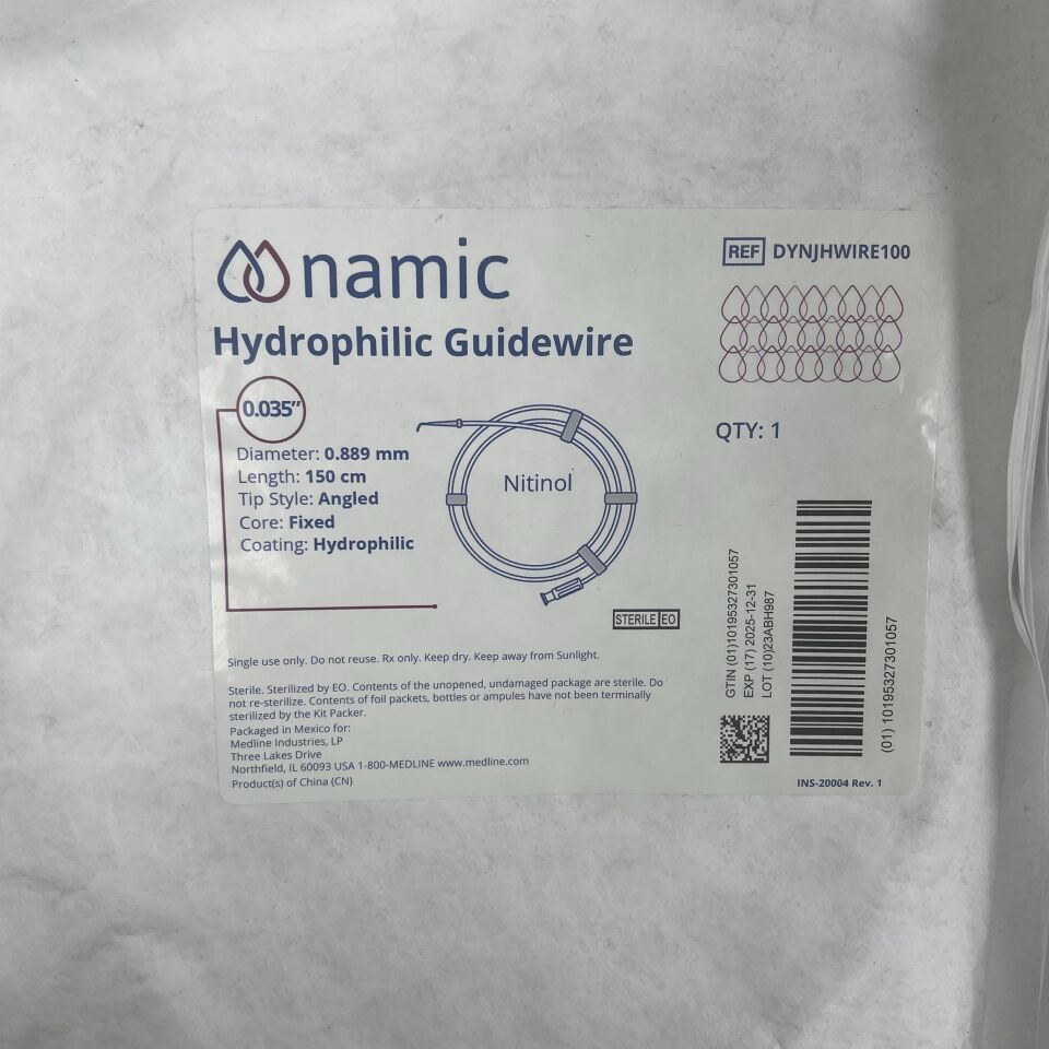 DYNJHWIRE100 - MEDLINE - Guía hidrofílica Namic, 0,035" x 150 cm, angulada, núcleo fijo, nitinol (unidades por unidad) - (Fecha de caducidad: 31/12/2025)