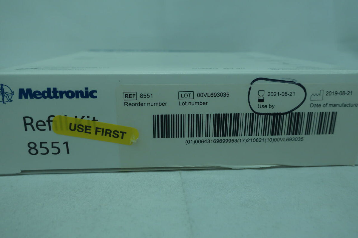 8551 - MEDTRONIC - Refill Kit 20ml x 22Ga, ()