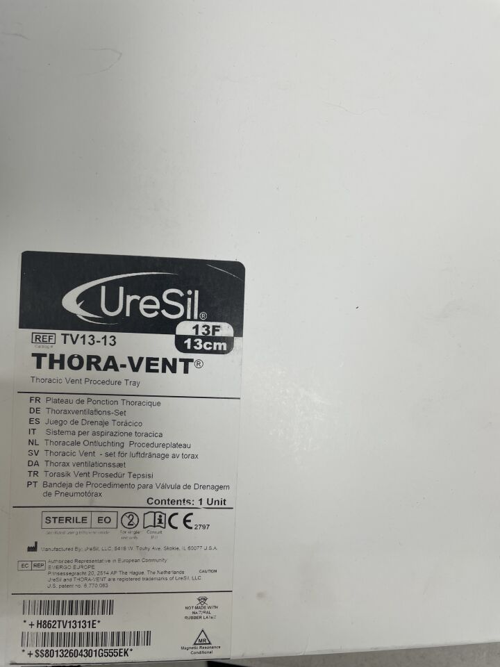 TV13-13  -  URESIL  -  Thora-Vent Procedure Tray, 13F, 13cm , ( BX/1 )  -  ( Expiry Date : 2026-04-30 )