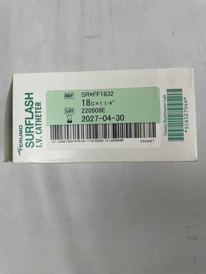 SR*FF1832 - TERUMO - SURFLASH IV 導管, 18G x 1 1/4" , ( BX/50 ) - ( 有效期限 : 2027-04-30 )
