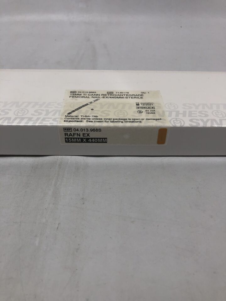 04.013.968S - SYNTHES - Titanium Cannulated Retro/Antegrade Femoral Nail, 15mm X 440mm, (BX/1) - ( Expiry Date: 2021-12-31 )