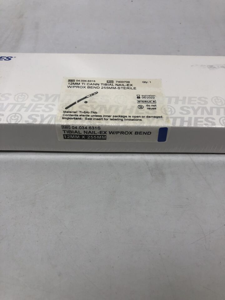 04.034.631S - SYNTHES - Titanium Cannulated Tibial Nail with Prox Bend, 12mm X 255mm, (BX/1) - ( Expiry Date: 2022-05-31 )