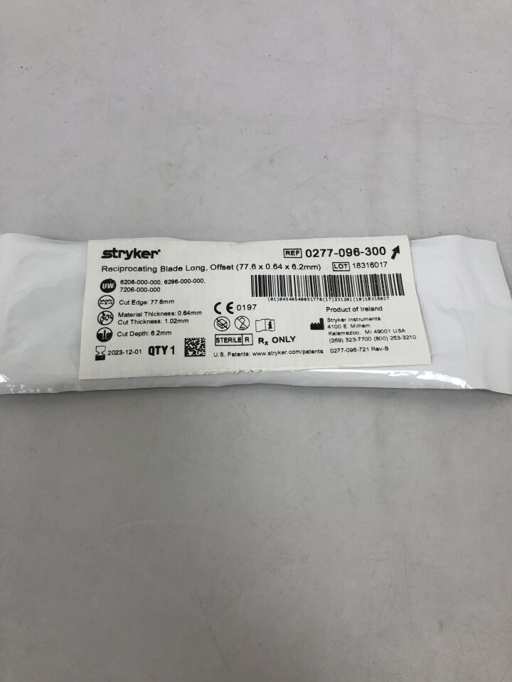 0277-096-300 - STRYKER - Reciprocating Blade, Long, () - ( Expiry Date: 2023-12-01 )
