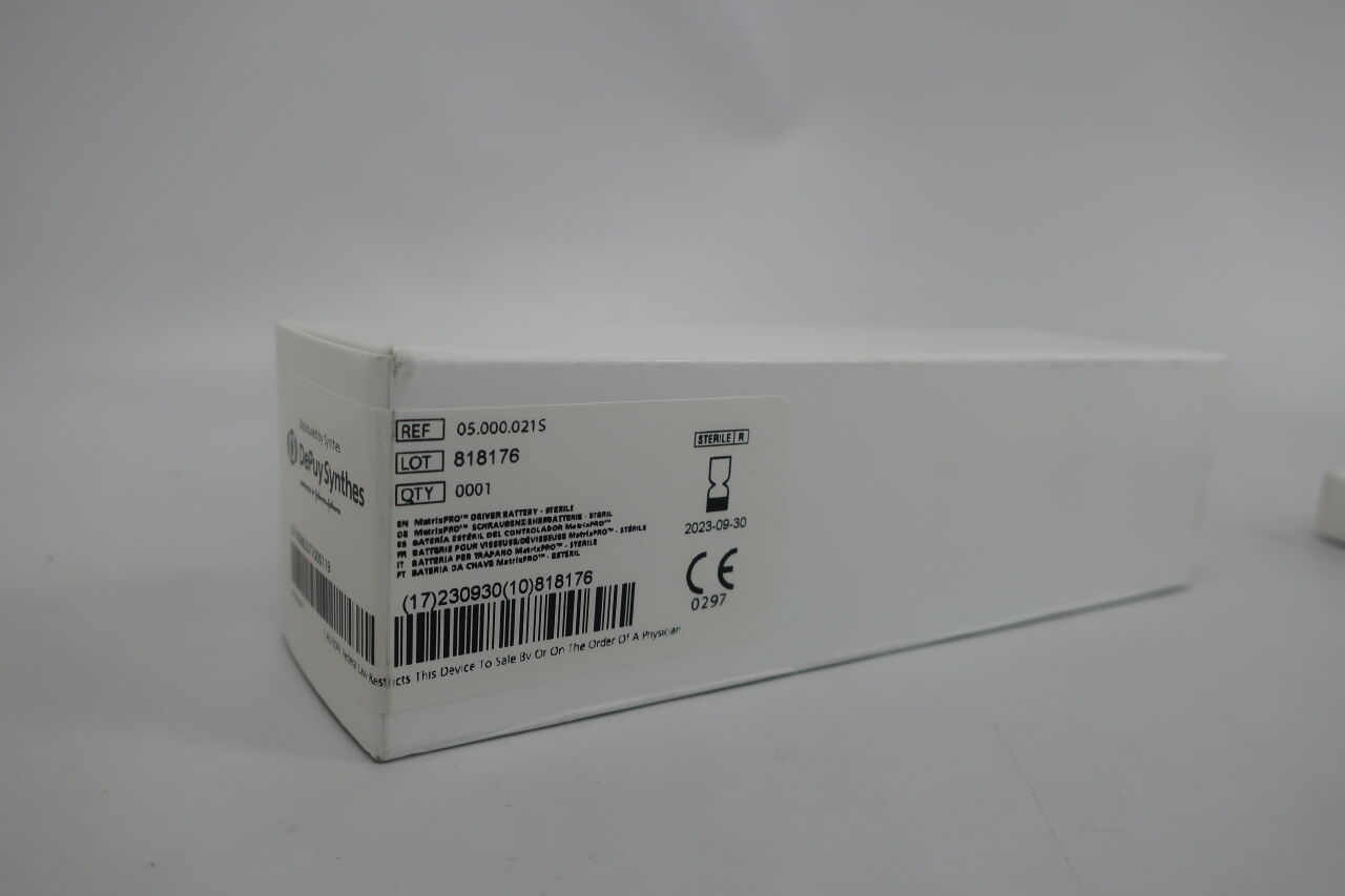 05.000.021S - DEPUY - matrixpro driver battery pack , (EA) - ( Expiry Date: 2018-05-31 )