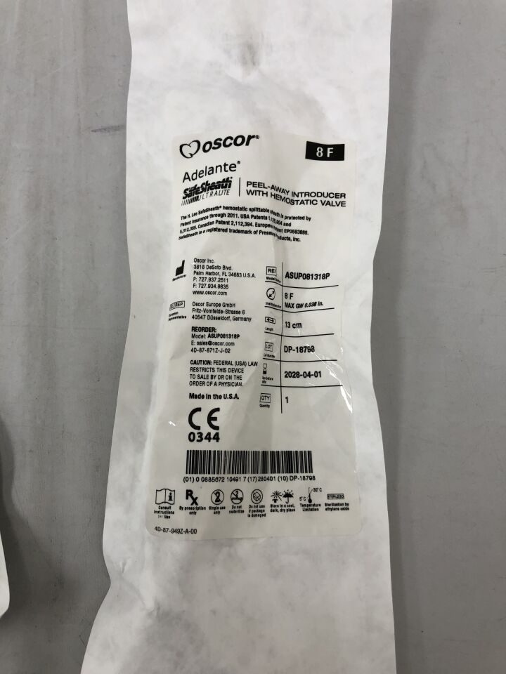 ASUP081318P - OSCOR - Adelante SafeSheath Ultralite 剝離式導入器，帶止血閥，8F，（EA）-（有效期至：2028-04-01）