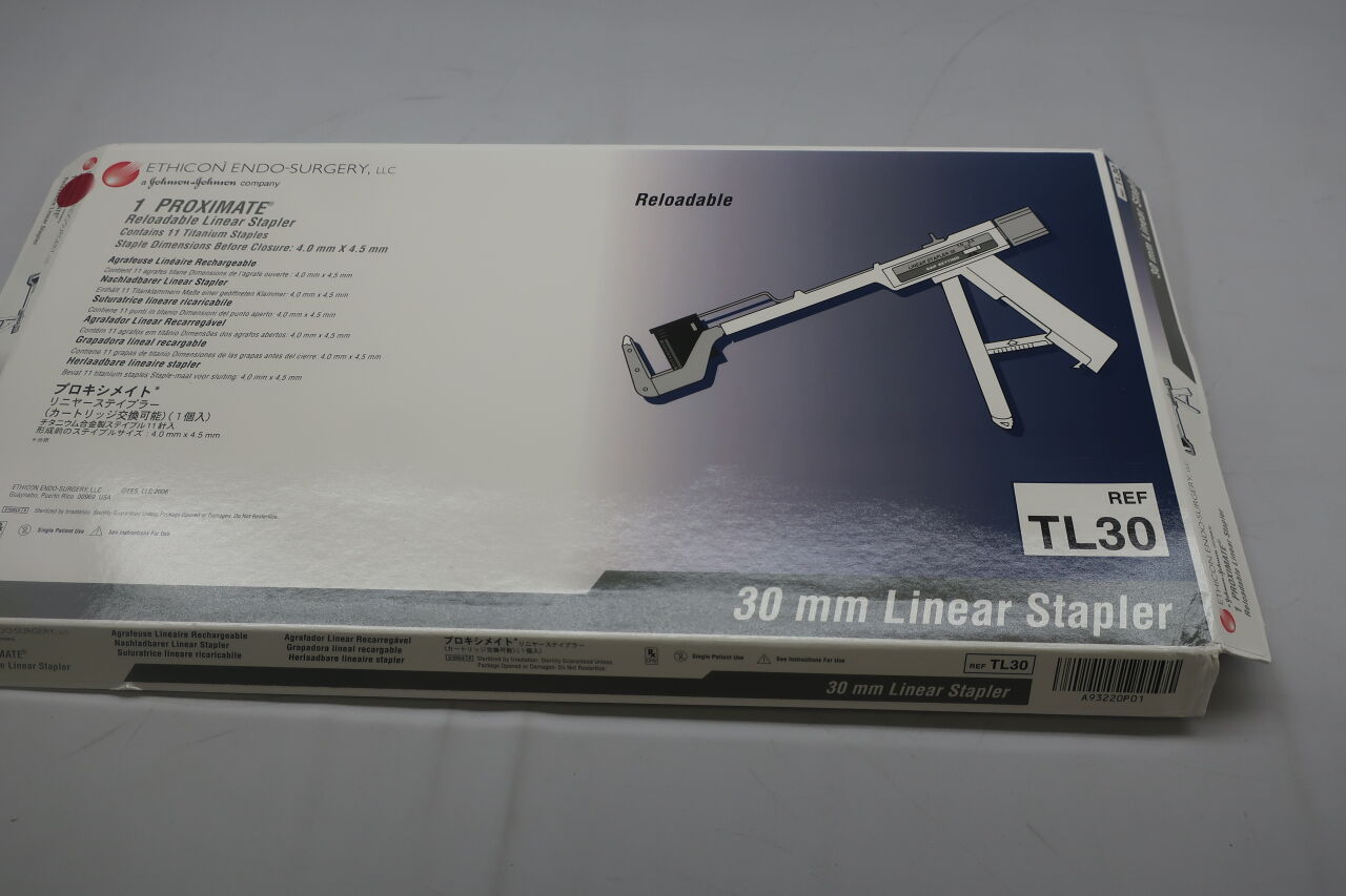 TL30 - ETHICON - Proximate Reloadable Linear Stapler with Adjustable Staple Height and Reload, 30 mm Size, 11 staples 4.00mm x 4.5mm, (BX/1) - ( Expiry Date: 2019-03-01 )