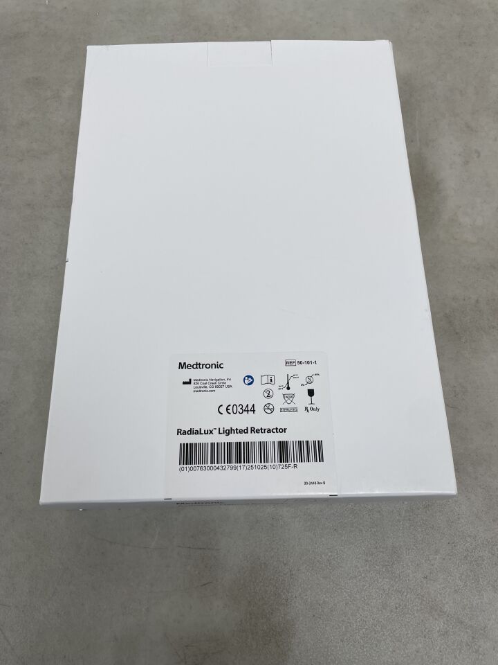 50-101-1 - MEDTRONIC - RadiaLux Lighted Retractor, (BX/1) - ( Expiry Date: 2023-10-18 )
