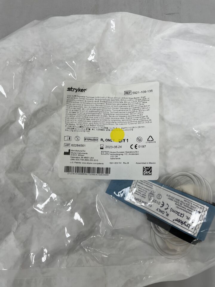 5921-109-135 - STRYKER - Color Cuff Tourniquet Single Bladder & Port, Quick 9" x 1.75", (EA) - ( Expiry Date: 2023-08-24 )