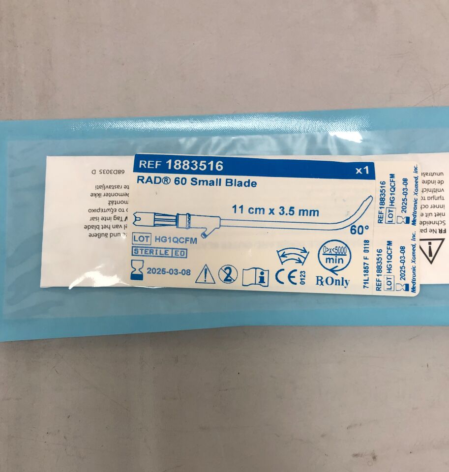 1883516  -  MEDTRONIC  -  3.5mm RAD 60 Curved Sinus Blade, 11cm , ( EA )  -  ( Expiry Date : 2025-03-08 )