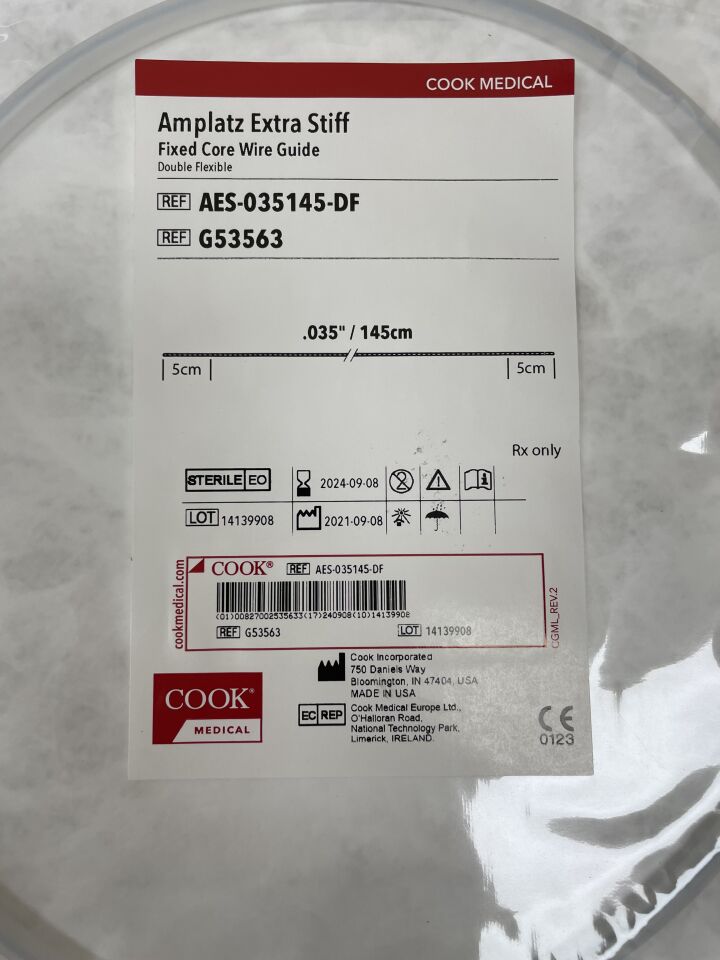 G53563 - COOK - Amplatz Extra Stiff Fixed Core Wire Guide - Double Flexible - AES-035145-DF - .035" x 145cm, (EA) - ( Expiry Date: 2024-09-08 )