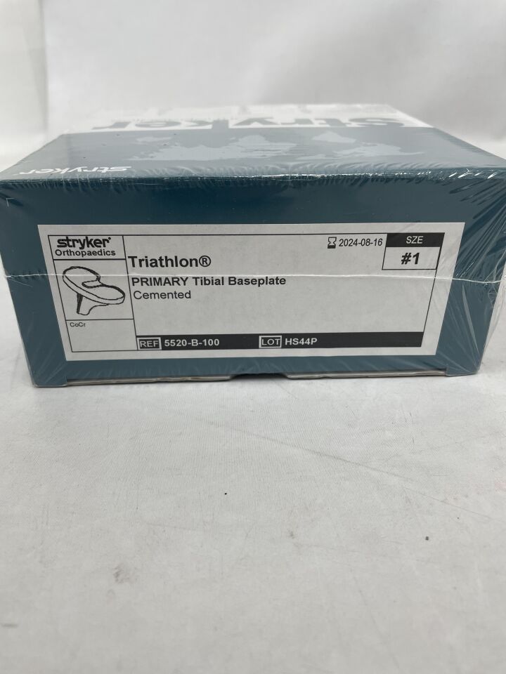 5520-B-100 - STRYKER - Triathlon Primary Tibial Baseplate Cemented #1, (BX/1) - ( Expiry Date: 2024-08-16 )