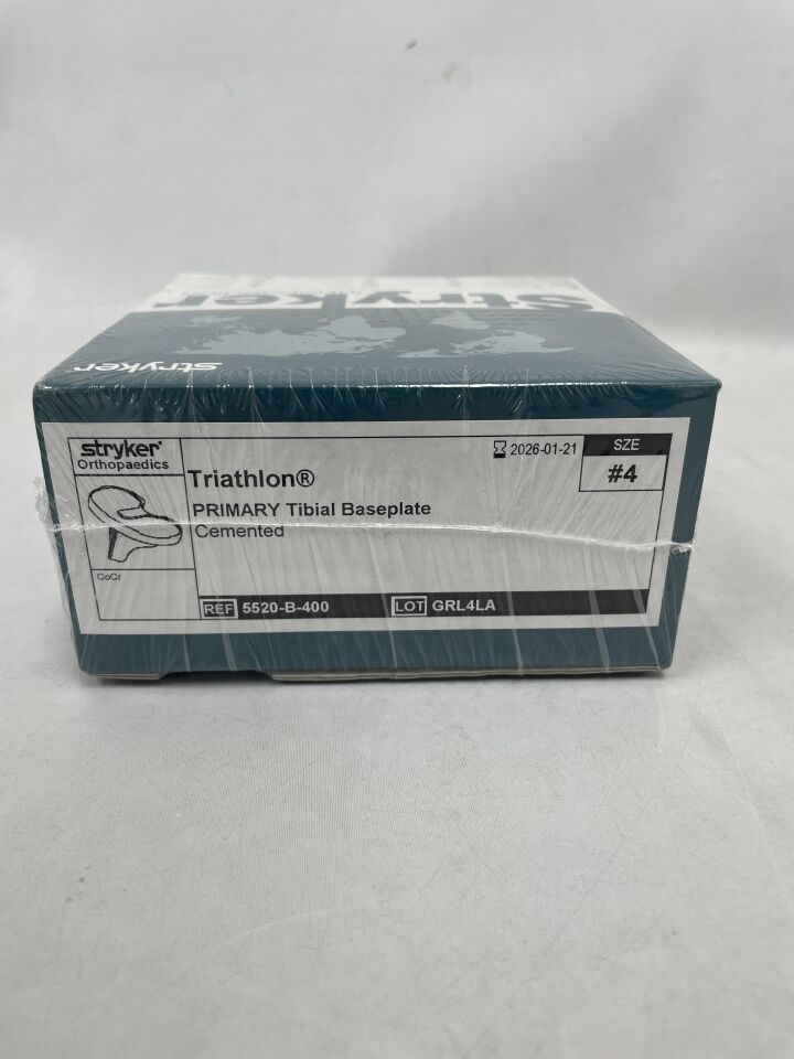 5520-B-400  -  STRYKER  -  Triathlon Primary Tibial Baseplate, Cemented, Size 4 , ( BX/1 )  -  ( Expiry Date : 2026-01-21 )
