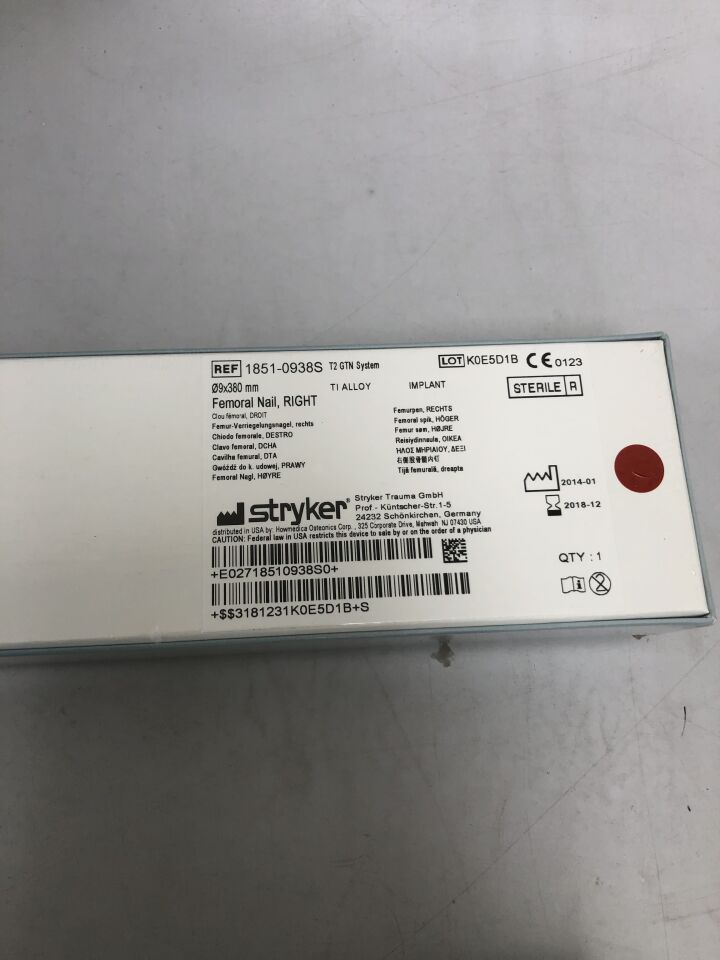 1851-0938S - STRYKER - Femoral Nail, RIGHT, 9mm diameter X 380mm, (BX/1) - ( Expiry Date: 2018-12-01 )