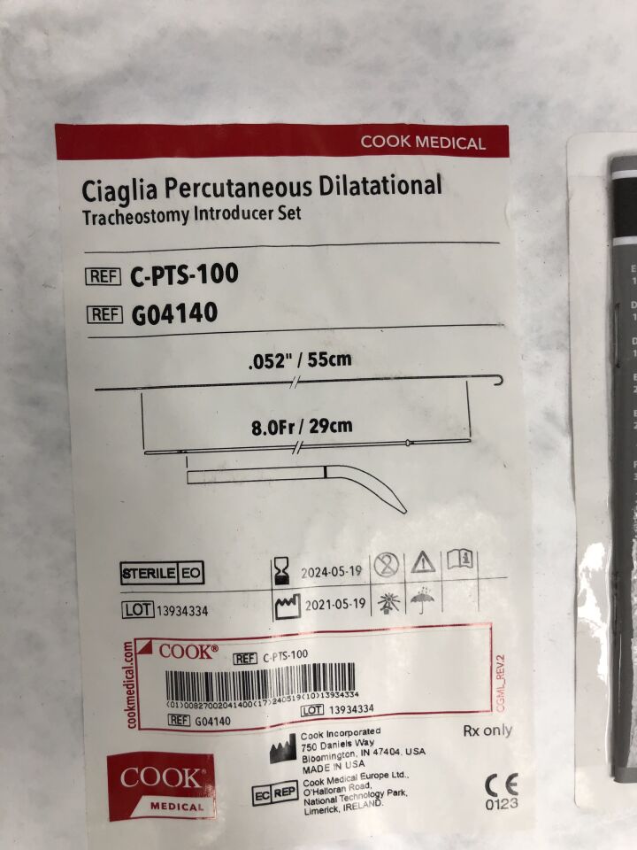 G04140 - COOK - Ciaglia Percutaneous Dilatational Tracheostomy Introducer Set, 0.052"/55cm, 8.0Fr/29cm, (EA) - ( Expiry Date: 2024-05-19 )