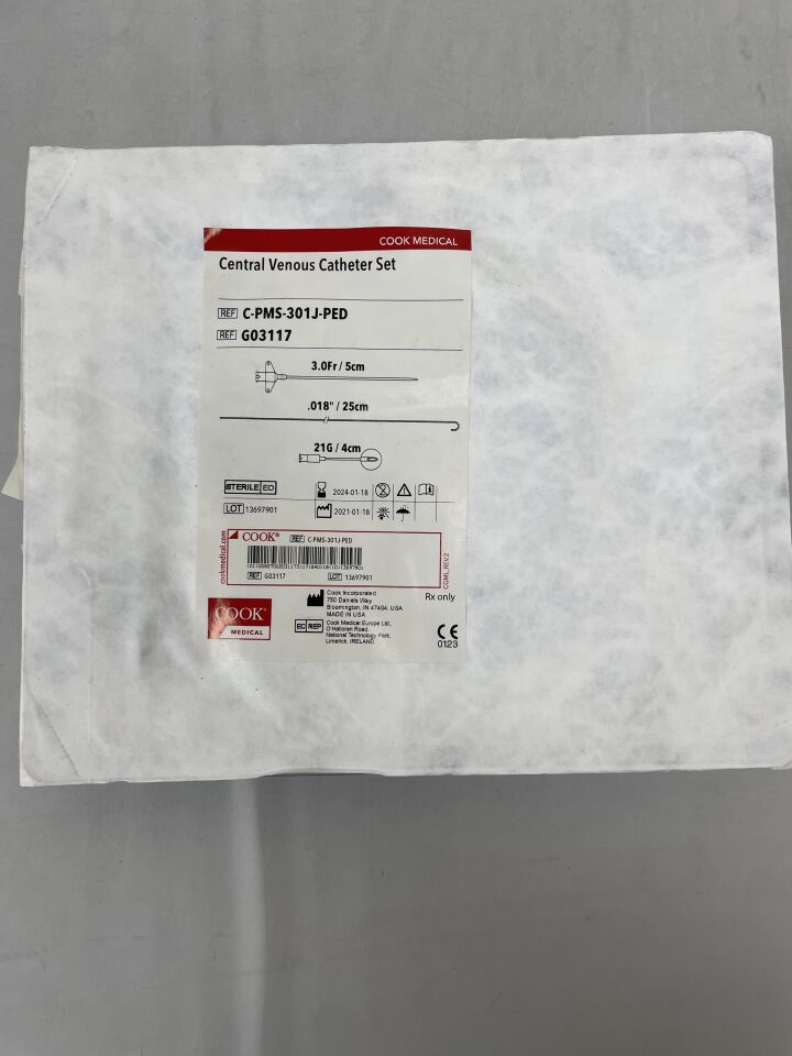 G03117 - COOK - Central Venous Catheter Set, 3Fr/5cm, .018"/25cm, 21G/4cm, (EA) - ( Expiry Date: 2024-01-18 )