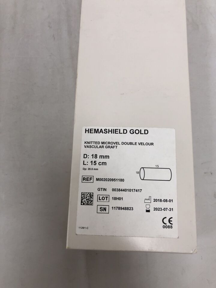 M002020951180 - MAQUET - HemaShield Gold Knitted Microvel Double Velour Vascular Graft, 18mm X 15cm length, (BX/1) - ( Expiry Date: 2023-07-31 )