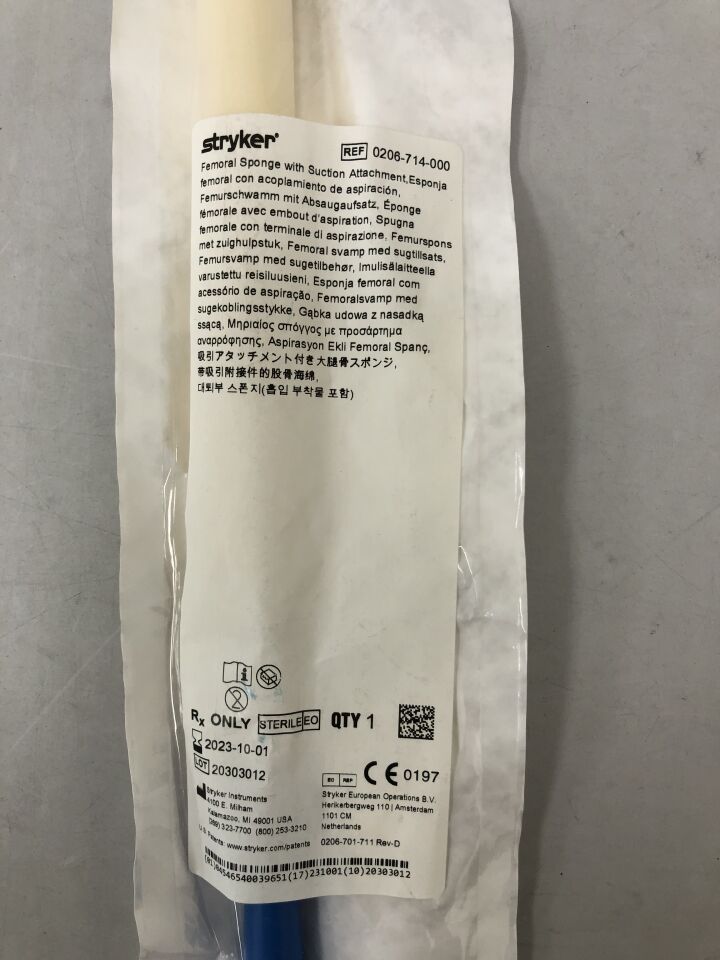 0206-714-000 - STRYKER - Femoral Sponge with Suction Attachment, () - ( Expiry Date: 2023-10-01 )