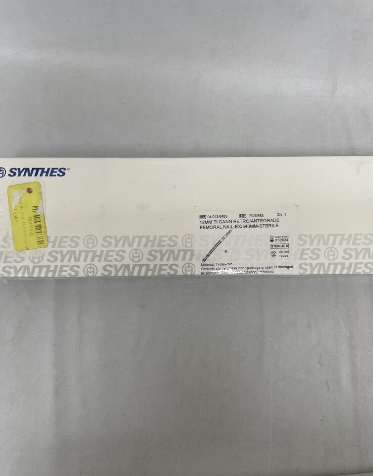 04.013.648S - SYNTHES - Cannulated Expert Retrograde/Antegrade Femoral Nail, Green, 12 x 340 mm, (BX/1) - ( Expiry Date: 2024-01-31 )
