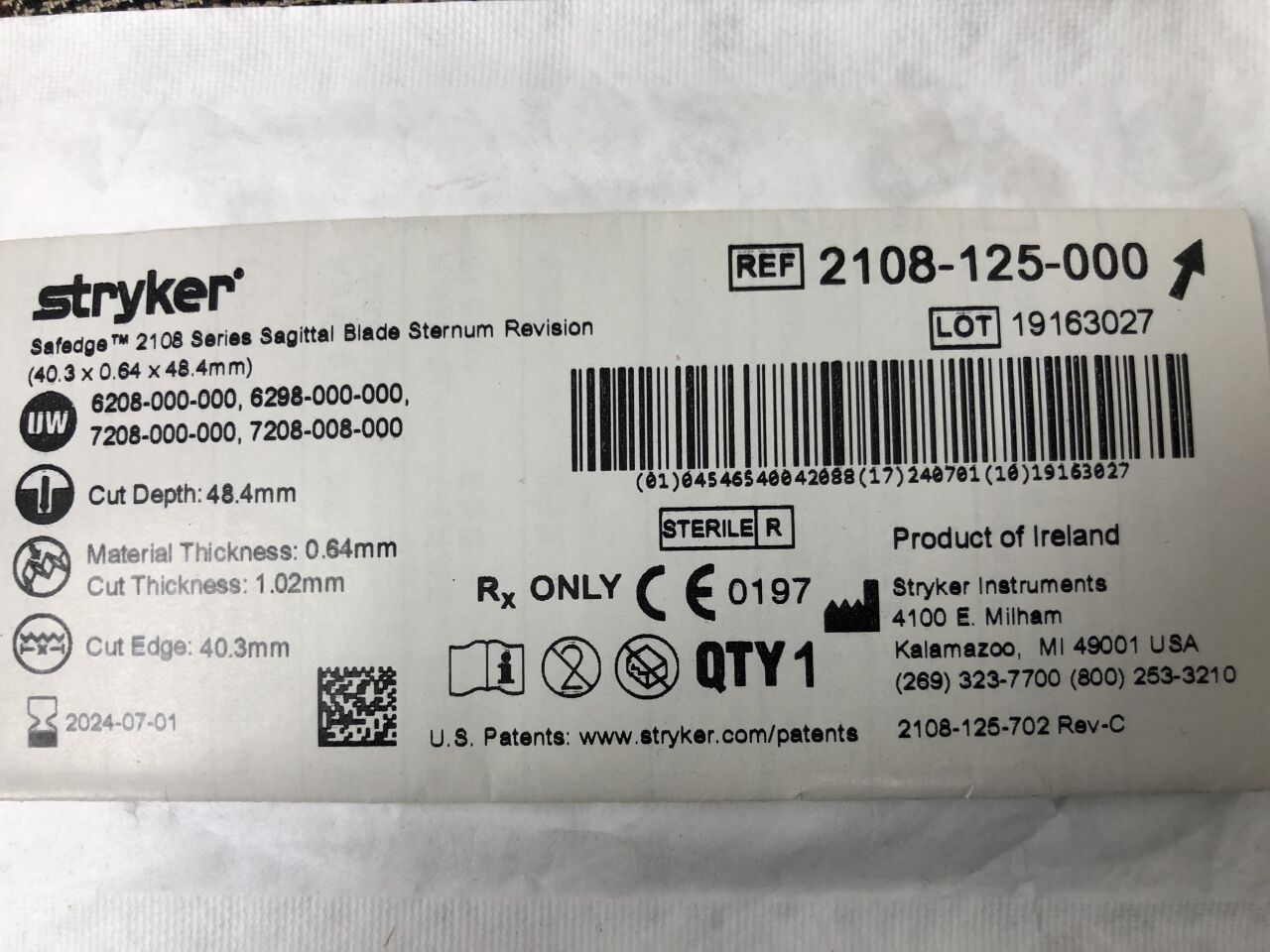 2108-125-000 - STRYKER - Safedge 2108 Series Sagittal Blade Sternum Revision, 40.3 x 0.64 x 48.4mm, (EA) - ( Expiry Date: 2024-07-01 )