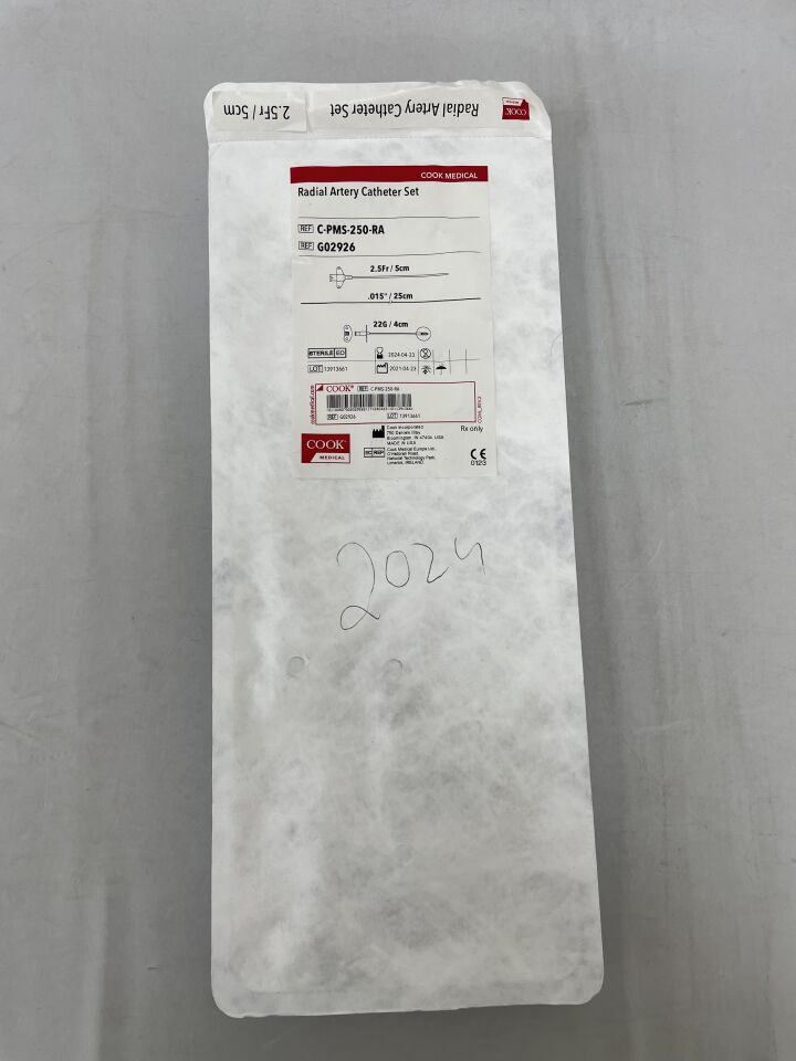 G02926 - COOK - Arterial Pressure Monitoring Set 2.5F x 5cm, (EA) - ( Expiry Date: 2024-04-23 )