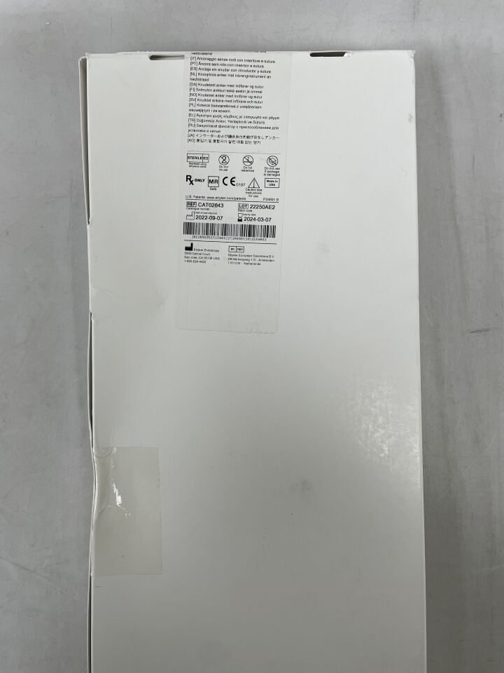CAT02643 - STRYKER - CinchLock Flex Knotless Anchor with Inserter & #1 UHMWPE Blue Co-Braid Suture, (BX/1) - ( Expiry Date: 2024-03-07 )