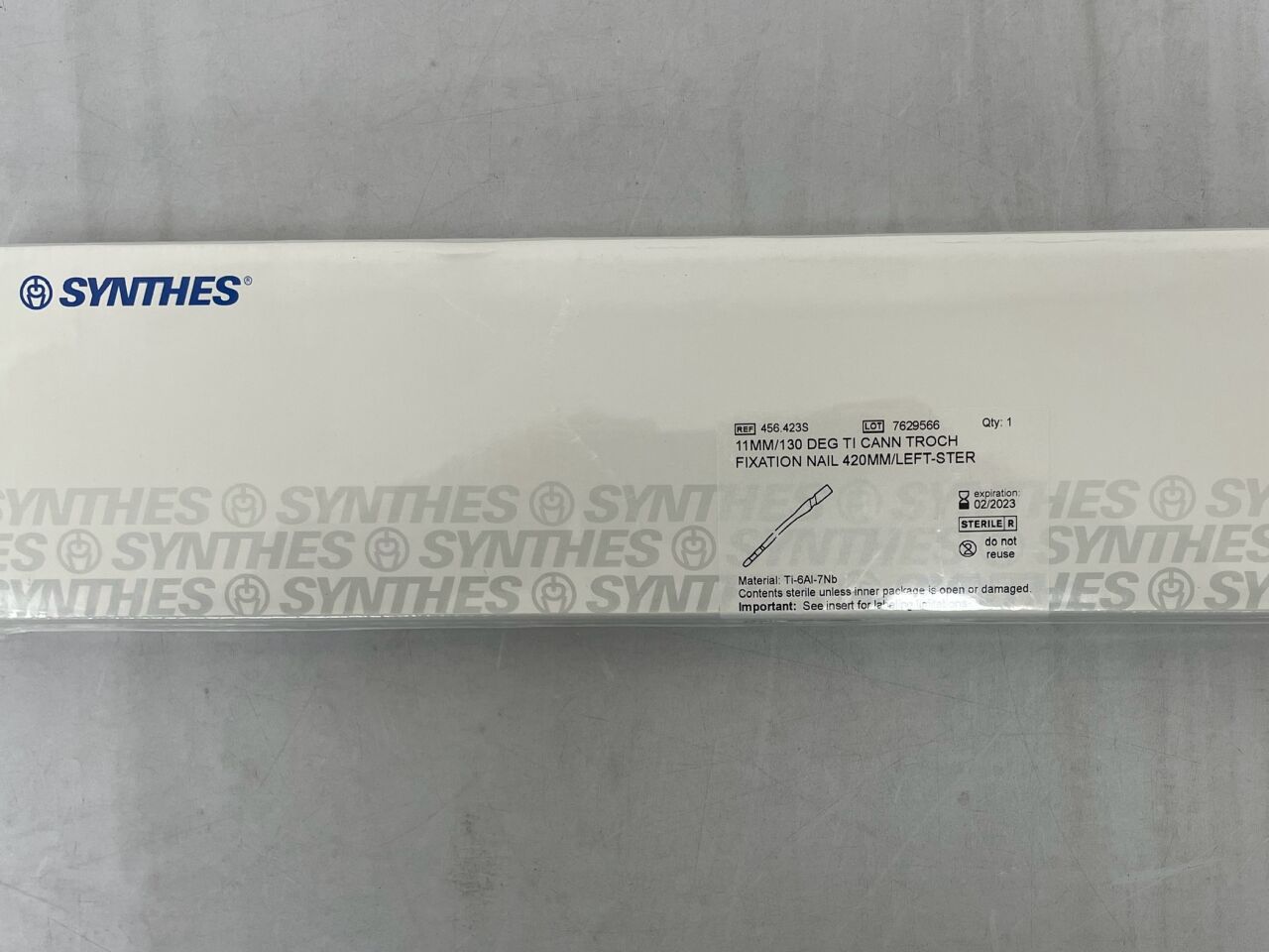 456.423S - SYNTHES - Trochanteric Fixation Nail, Long, 11 x 420 mm , (BX/1) - ( Expiry Date: 2023-02-28 )
