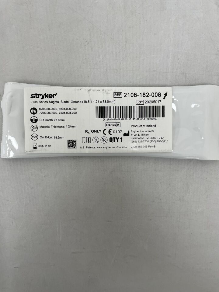 2108-182-008  -  STRYKER  -  Sagittal Blade, No Offset 18.6mm x 84.4mm x 1.24mm , ( EA )  -  ( Expiry Date : 2025-11-01 )