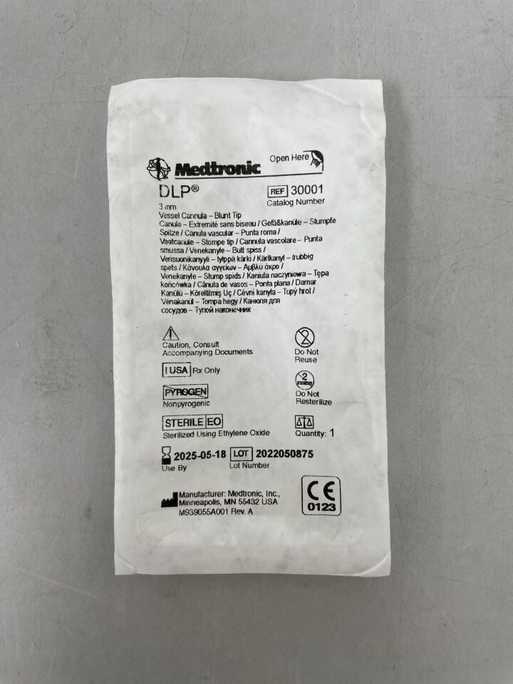 30001  -  MEDTRONIC  -  DLP 2.5" Vessel Cannula w/One-Way Valve, 3mm Blunt Tip , ( EA )  -  ( Expiry Date : 2025-05-18 )