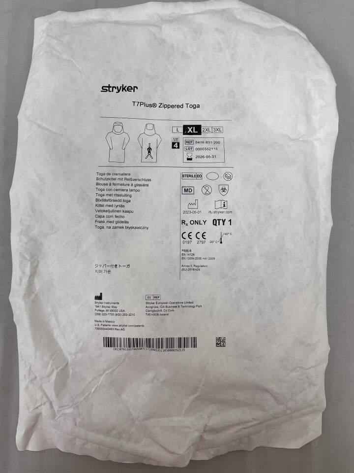0416-831-200  -  STRYKER  -  T7 Plus Zippered Toga w/Standard Face Shield, XL , ( EA )  -  ( Expiry Date : 2026-05-31 )