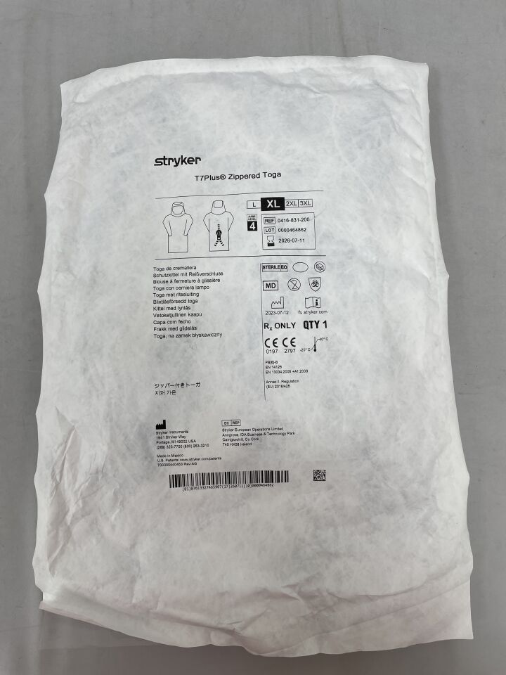0416-831-200  -  STRYKER  -  T7 Plus Zippered Toga w/Standard Face Shield, XL , ( EA )  -  ( Expiry Date : 2026-07-11 )