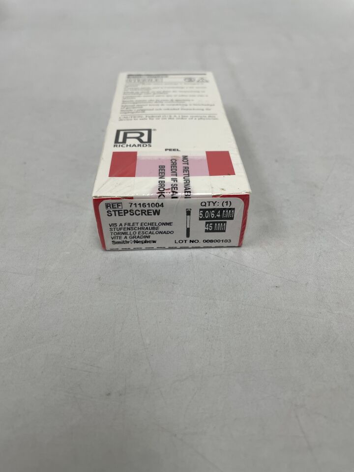 71161004 - SMITH & NEPHEW - STEPSCREW, 5.0/6.4mm, 45mm, (BX/1)