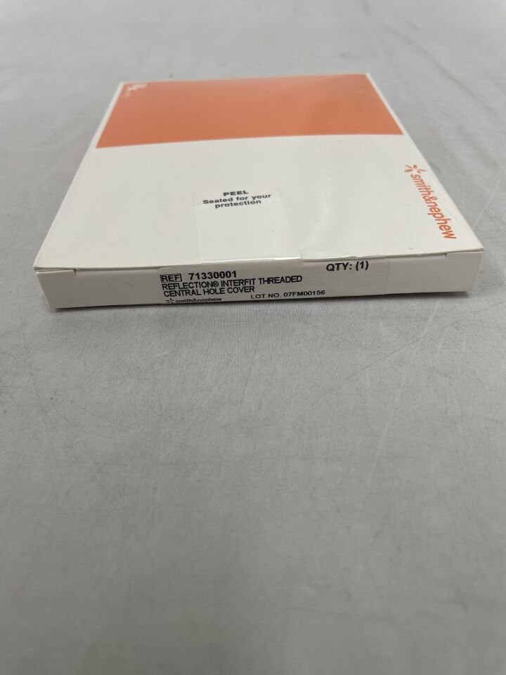 71330001 - SMITH & NEPHEW - Reflection Interfit Threaded Central Hole Cover, (BX/1) - ( Expiry Date: 2017-06-03 )