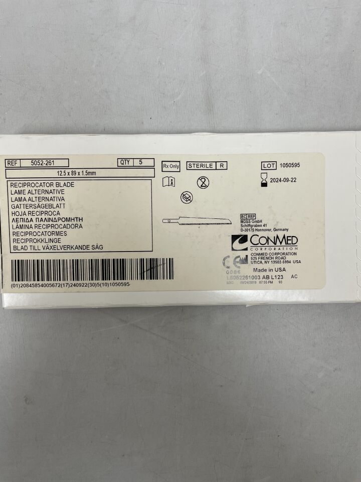 5052-261 - CONMED - Reciprocator Blade, Micro 25.5mm x 0.4mm, (BX/5) - ( Expiry Date: 2024-09-22 )