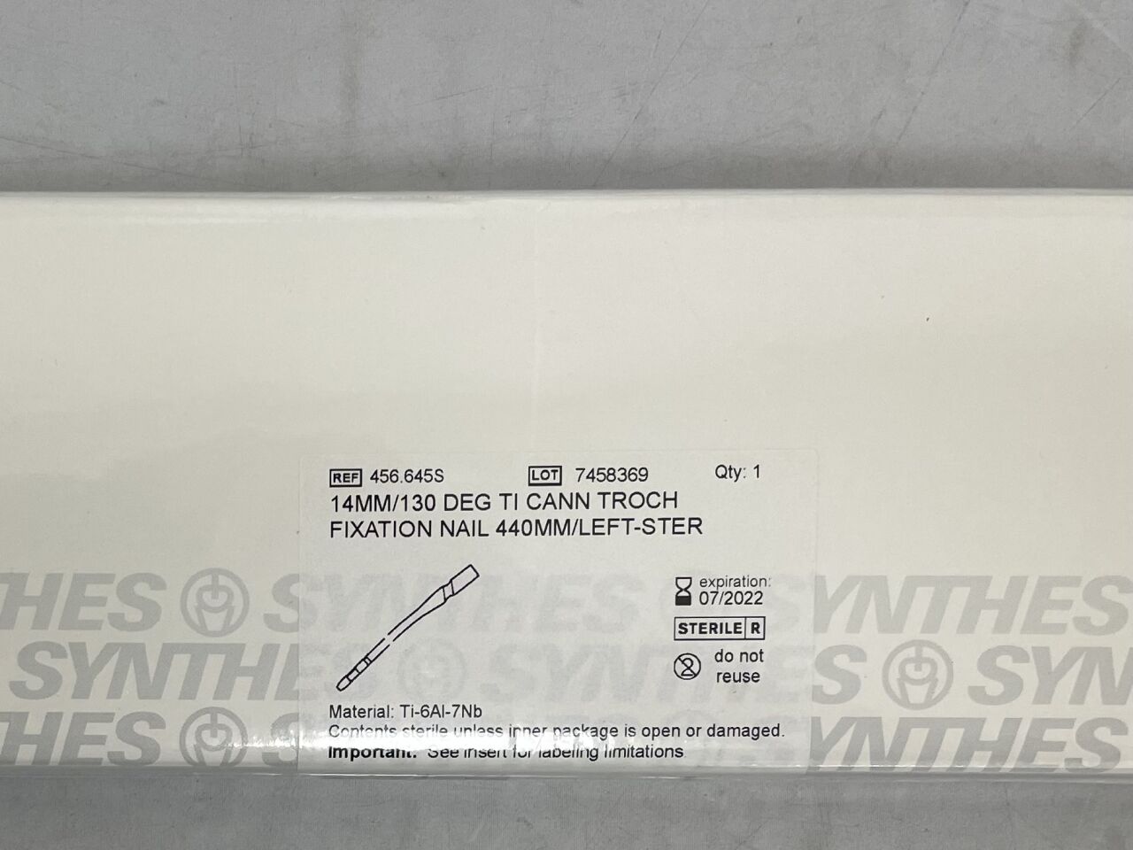 456.645S - SYNTHES - Titanium Alloy Left Cannulated Trochanteric Fixation Nail, 14 x 440mm , (BX/1) - ( Expiry Date: 2022-07-31 )