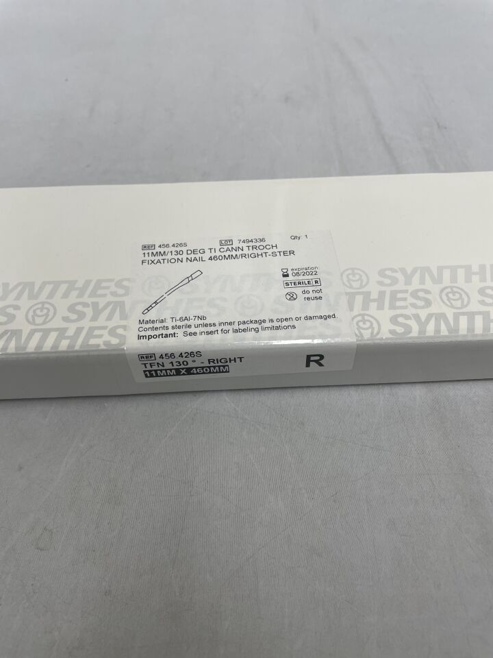 456.426S - SYNTHES - Titanium Alloy Right Cannulated Trochanteric Fixation Nail, 11 x 460mm, (BX/1) - ( Expiry Date: 2022-08-31 )