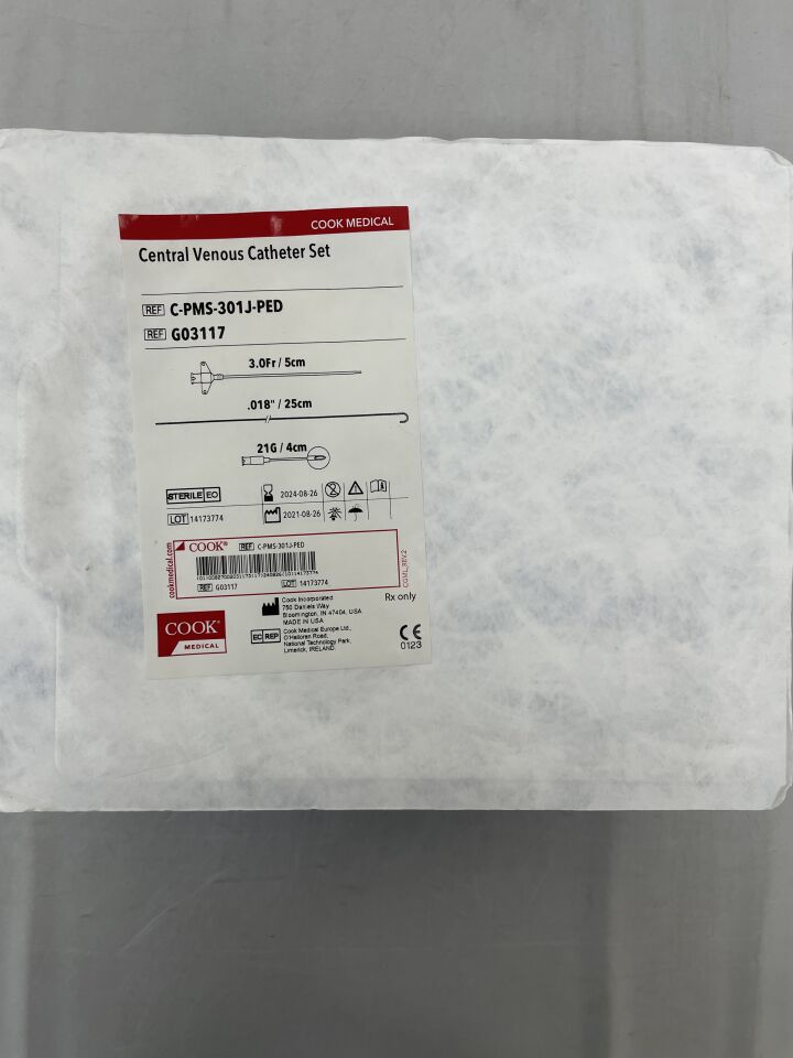 G03117 - COOK - Central Venous Catheter Set, 3Fr/5cm, .018"/25cm, 21G/4cm, (EA) - ( Expiry Date: 2024-08-26 )